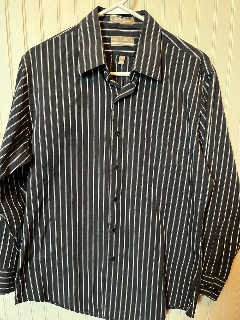 Van Heusen Men's Black Striped Button Up Dress Shirt